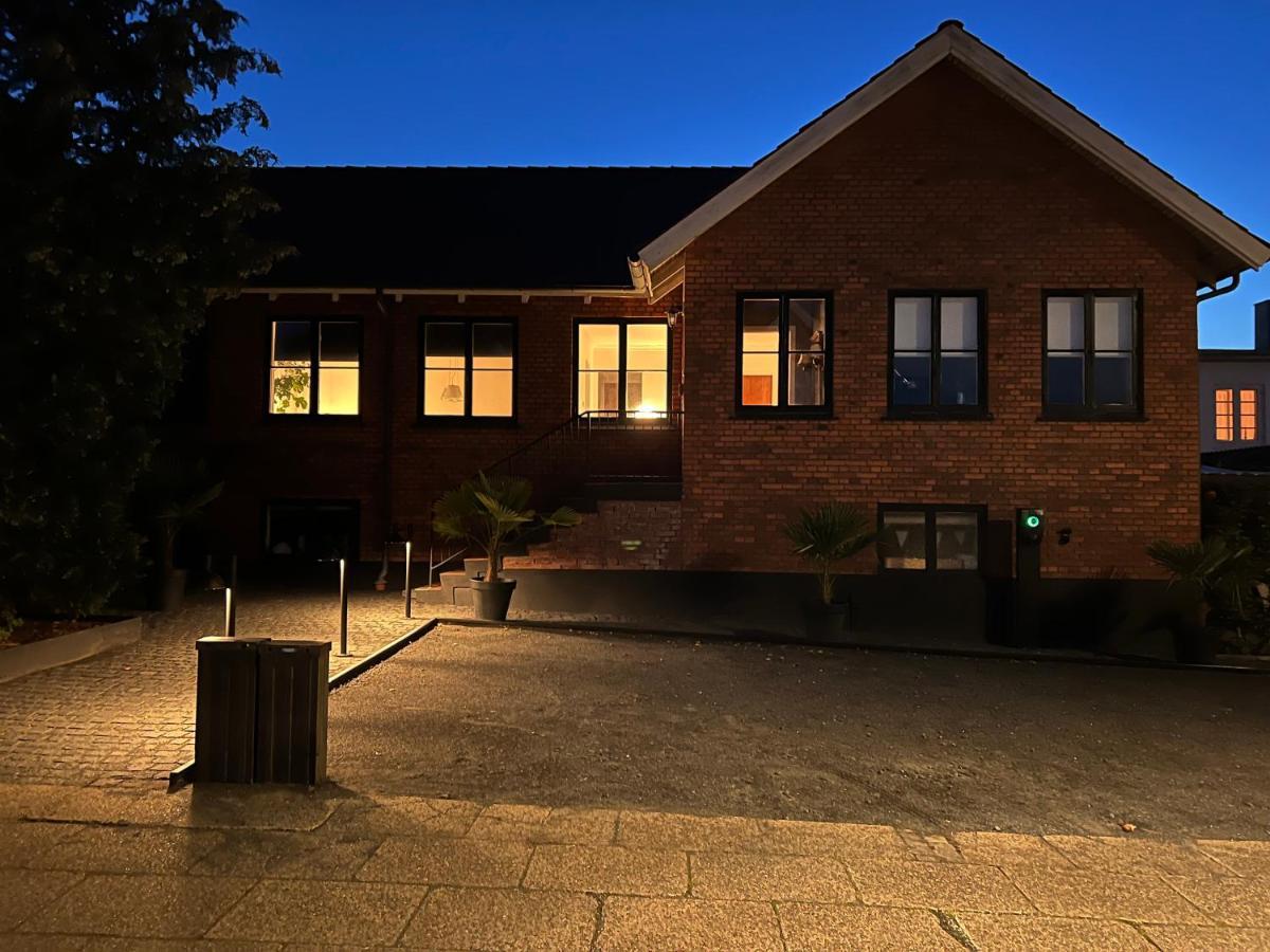 Unik Bnb Midt I Byen Herning Kültér fotó